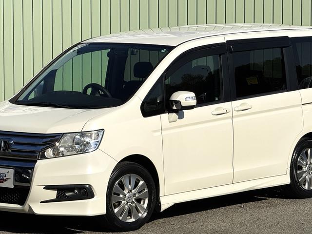 ステップワゴンスパーダ Ｓ　／禁煙車／両側電動スライド／ホンダインターナビ／ＴＶ／ＤＶＤ／ＣＤ／ミュージックサーバー／Ｂカメラ／スマートキー／ＥＴＣ／ドラレコ／ステアリングスイッチ／オートライト／フロントフォグ／ウォークスルー／（16枚目）