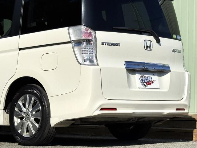 ステップワゴンスパーダ Ｓ　／禁煙車／両側電動スライド／ホンダインターナビ／ＴＶ／ＤＶＤ／ＣＤ／ミュージックサーバー／Ｂカメラ／スマートキー／ＥＴＣ／ドラレコ／ステアリングスイッチ／オートライト／フロントフォグ／ウォークスルー／（21枚目）