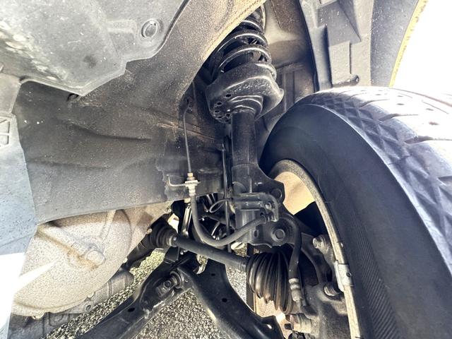 ステップワゴンスパーダ Ｓ　／禁煙車／両側電動スライド／ホンダインターナビ／ＴＶ／ＤＶＤ／ＣＤ／ミュージックサーバー／Ｂカメラ／スマートキー／ＥＴＣ／ドラレコ／ステアリングスイッチ／オートライト／フロントフォグ／ウォークスルー／（32枚目）