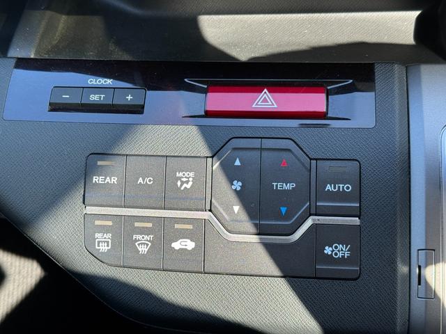 ステップワゴンスパーダ Ｓ　／禁煙車／両側電動スライド／ホンダインターナビ／ＴＶ／ＤＶＤ／ＣＤ／ミュージックサーバー／Ｂカメラ／スマートキー／ＥＴＣ／ドラレコ／ステアリングスイッチ／オートライト／フロントフォグ／ウォークスルー／（50枚目）