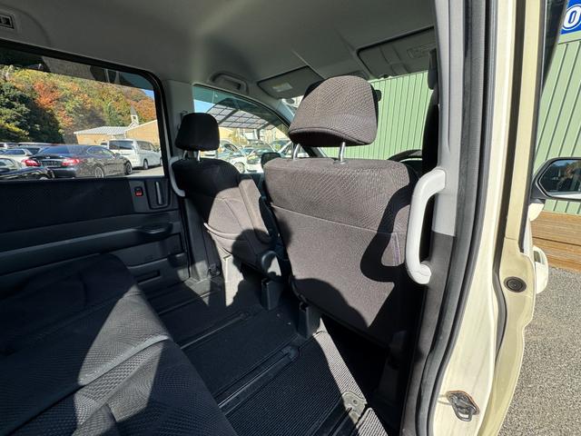 ステップワゴンスパーダ Ｓ　／禁煙車／両側電動スライド／ホンダインターナビ／ＴＶ／ＤＶＤ／ＣＤ／ミュージックサーバー／Ｂカメラ／スマートキー／ＥＴＣ／ドラレコ／ステアリングスイッチ／オートライト／フロントフォグ／ウォークスルー／（71枚目）