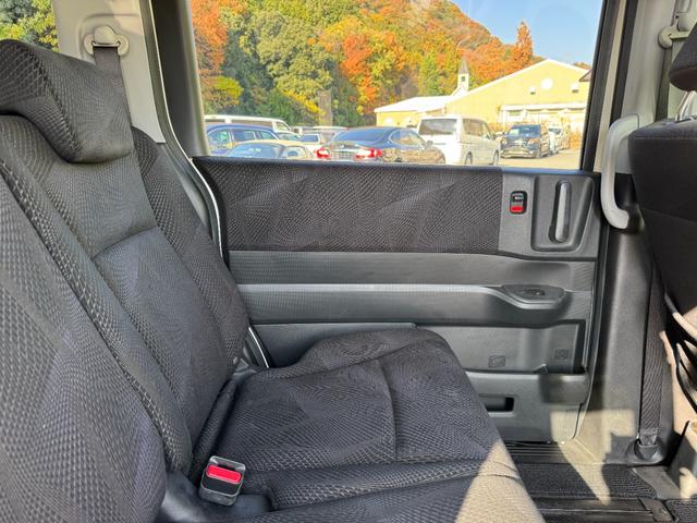 ステップワゴンスパーダ Ｓ　／禁煙車／両側電動スライド／ホンダインターナビ／ＴＶ／ＤＶＤ／ＣＤ／ミュージックサーバー／Ｂカメラ／スマートキー／ＥＴＣ／ドラレコ／ステアリングスイッチ／オートライト／フロントフォグ／ウォークスルー／（72枚目）