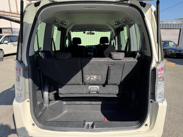 ステップワゴンスパーダ Ｓ　／禁煙車／両側電動スライド／ホンダインターナビ／ＴＶ／ＤＶＤ／ＣＤ／ミュージックサーバー／Ｂカメラ／スマートキー／ＥＴＣ／ドラレコ／ステアリングスイッチ／オートライト／フロントフォグ／ウォークスルー／（78枚目）