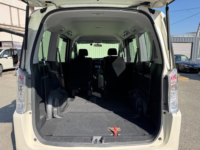 ステップワゴンスパーダ Ｓ　／禁煙車／両側電動スライド／ホンダインターナビ／ＴＶ／ＤＶＤ／ＣＤ／ミュージックサーバー／Ｂカメラ／スマートキー／ＥＴＣ／ドラレコ／ステアリングスイッチ／オートライト／フロントフォグ／ウォークスルー／（79枚目）