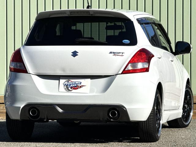 スイフトスポーツ ベースグレード　／６ＭＴ／Ｂａｄｘ　Ｓ－ＨＯＬＤ　Ｓ－５Ｖ　１７ＡＷ／ＨＩＤヘッドライト／フロントフォグ／スマートキー／オートライト／クルコン／オートエアコン／ＥＴＣ／（2枚目）
