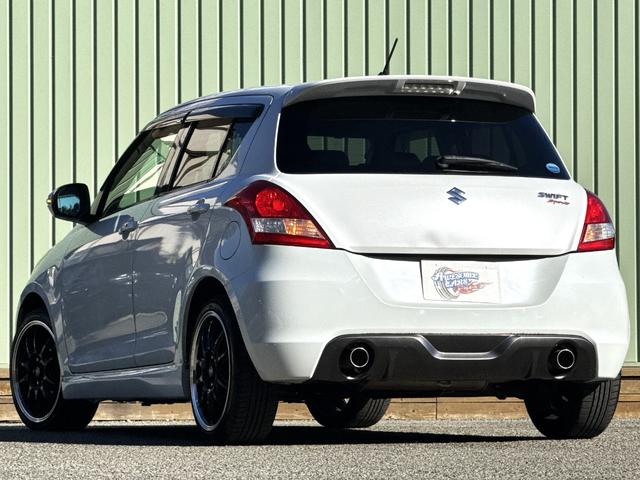 スイフトスポーツ ベースグレード　／６ＭＴ／Ｂａｄｘ　Ｓ－ＨＯＬＤ　Ｓ－５Ｖ　１７ＡＷ／ＨＩＤヘッドライト／フロントフォグ／スマートキー／オートライト／クルコン／オートエアコン／ＥＴＣ／（7枚目）