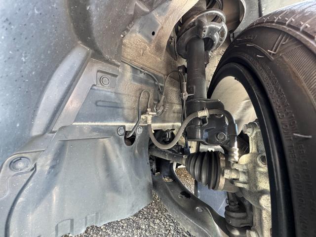 スイフトスポーツ ベースグレード　／６ＭＴ／Ｂａｄｘ　Ｓ－ＨＯＬＤ　Ｓ－５Ｖ　１７ＡＷ／ＨＩＤヘッドライト／フロントフォグ／スマートキー／オートライト／クルコン／オートエアコン／ＥＴＣ／（26枚目）