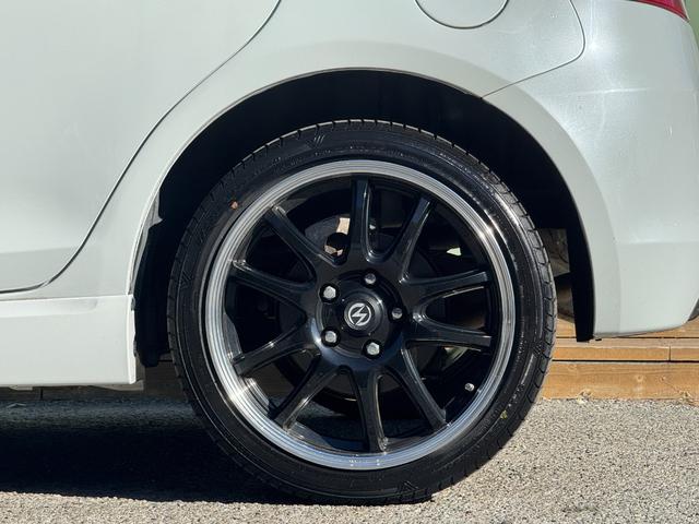 スイフトスポーツ ベースグレード　／６ＭＴ／Ｂａｄｘ　Ｓ－ＨＯＬＤ　Ｓ－５Ｖ　１７ＡＷ／ＨＩＤヘッドライト／フロントフォグ／スマートキー／オートライト／クルコン／オートエアコン／ＥＴＣ／（29枚目）