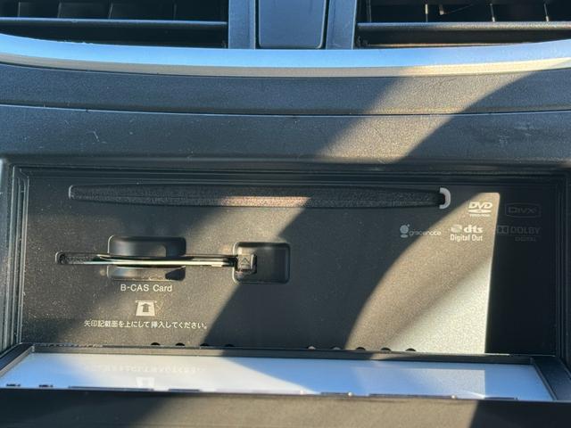 スイフトスポーツ ベースグレード　／６ＭＴ／Ｂａｄｘ　Ｓ－ＨＯＬＤ　Ｓ－５Ｖ　１７ＡＷ／ＨＩＤヘッドライト／フロントフォグ／スマートキー／オートライト／クルコン／オートエアコン／ＥＴＣ／（43枚目）