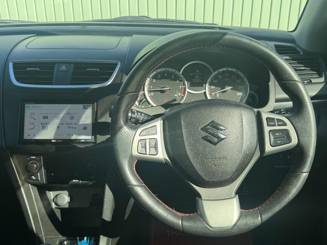 スイフトスポーツ ベースグレード　／６ＭＴ／Ｂａｄｘ　Ｓ－ＨＯＬＤ　Ｓ－５Ｖ　１７ＡＷ／ＨＩＤヘッドライト／フロントフォグ／スマートキー／オートライト／クルコン／オートエアコン／ＥＴＣ／（62枚目）