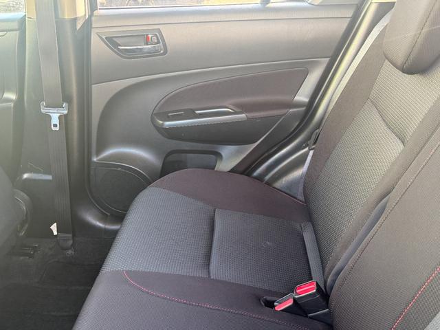 スイフトスポーツ ベースグレード　／６ＭＴ／Ｂａｄｘ　Ｓ－ＨＯＬＤ　Ｓ－５Ｖ　１７ＡＷ／ＨＩＤヘッドライト／フロントフォグ／スマートキー／オートライト／クルコン／オートエアコン／ＥＴＣ／（76枚目）