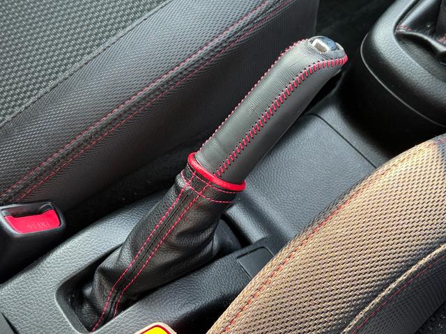 スイフトスポーツ ベースグレード　／６ＭＴ／ＥＮＫＥＩ１７ＡＷ／モンスタースポーツマフラー／ＨＩＤヘッドライト／スマートキー／カロッツェリアナビ／フルセグＴＶ／ＤＶＤ再生／ドライブレコーダー／２０２５年製造タイヤ／ＥＴＣ（72枚目）