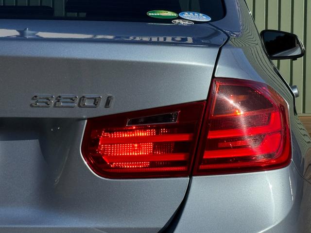 3シリーズ 320iラグジュアリー(23枚目)