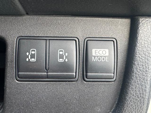 セレナ ハイウェイスター パノラミックルーフ/後席モニター/両側電動スライド/フルセグナビ/Bluetooh/前後ドラレコ/16AW/(4枚目)