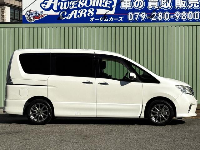 セレナ ハイウェイスター パノラミックルーフ/後席モニター/両側電動スライド/フルセグナビ/Bluetooh/前後ドラレコ/16AW/(12枚目)