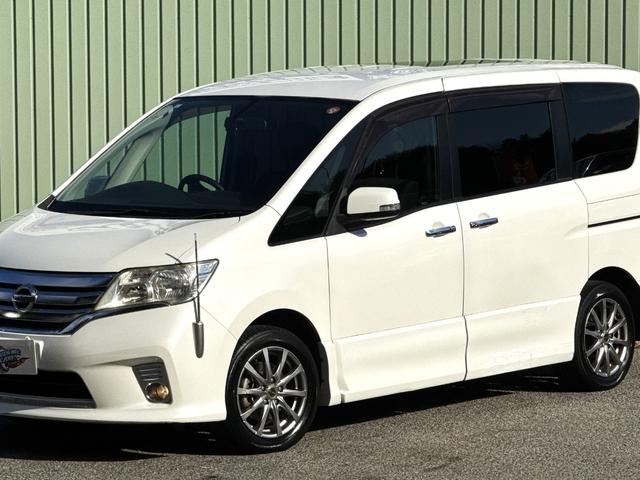 セレナ ハイウェイスター パノラミックルーフ/後席モニター/両側電動スライド/フルセグナビ/Bluetooh/前後ドラレコ/16AW/(13枚目)