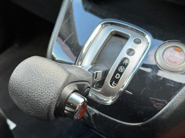 セレナ ハイウェイスター パノラミックルーフ/後席モニター/両側電動スライド/フルセグナビ/Bluetooh/前後ドラレコ/16AW/(57枚目)