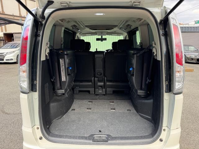 セレナ ハイウェイスター パノラミックルーフ/後席モニター/両側電動スライド/フルセグナビ/Bluetooh/前後ドラレコ/16AW/(78枚目)