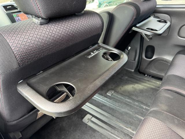 セレナ ハイウェイスター　Ｓ－ハイブリッド　Ｖセレクション　／禁煙車／修復歴なし／両側電動／ＡＬＰＩＮＥ１０インチ後席モニター／Ｗエアコン／フルセグ／Ｂｌｕｅｔｏｏｔｈ／ＣＤ／ＤＶＤ／Ｂカメラ／２３年製タイヤ／インテリキー／１６ＡＷ／クルコン／ＥＴＣ／（76枚目）