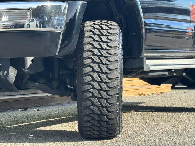 ハイラックスサーフ ＳＳＲ－Ｘ　／ＷＥＥＤ２．５インチリフトアップ／ＭＫＷ１６ＡＷ／ＭＴタイヤ／（33枚目）