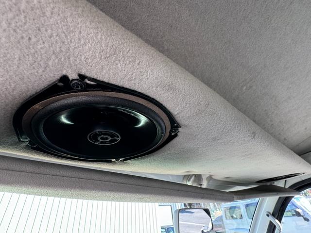 ハイゼットトラック ジャンボ　／５ＭＴ／４ＷＤ／ラプターライナー全塗装／リフトアップ／Ｘ－ＴＲＥＡＭ１４ホイール／トーヨー　ＯＰＥＮ　ＣＯＵＮＴＲＹタイヤ／ＡＬＰＩＮＥスピーカー／ＫＥＮＷＯＯＤ　ＣＤ（6枚目）