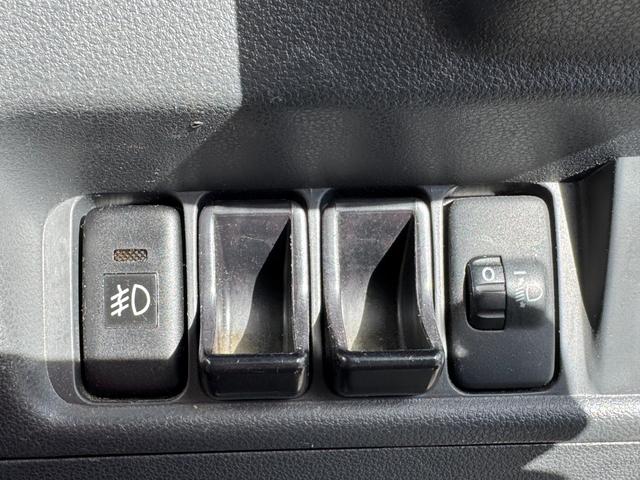 ハイゼットトラック ジャンボ　／５ＭＴ／４ＷＤ／ラプターライナー全塗装／リフトアップ／Ｘ－ＴＲＥＡＭ１４ホイール／トーヨー　ＯＰＥＮ　ＣＯＵＮＴＲＹタイヤ／ＡＬＰＩＮＥスピーカー／ＫＥＮＷＯＯＤ　ＣＤ（52枚目）