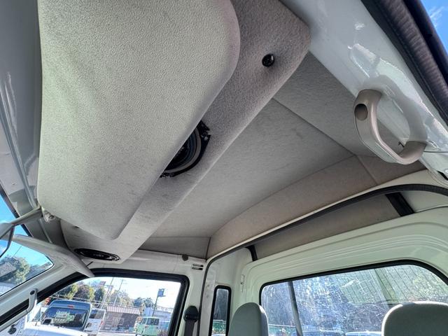 ハイゼットトラック ジャンボ　／５ＭＴ／４ＷＤ／ラプターライナー全塗装／リフトアップ／Ｘ－ＴＲＥＡＭ１４ホイール／トーヨー　ＯＰＥＮ　ＣＯＵＮＴＲＹタイヤ／ＡＬＰＩＮＥスピーカー／ＫＥＮＷＯＯＤ　ＣＤ（64枚目）