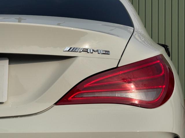 ＣＬＡクラス ＣＬＡ４５　ＡＭＧ　４マチック　／カーボンエアロ／ＡＭＧ　ＰＥＲＦＯＲＭＡＮＣＥ　ＳＥＡＴ／ＡＭＧ１８ＡＷ／革シート／パワーシート／レーダークルーズ／レーンキープアシスト／インテリジェントライト／フルセグ／Ｂｌｕｅｔｏｏｔｈ／Ｂカメ（22枚目）