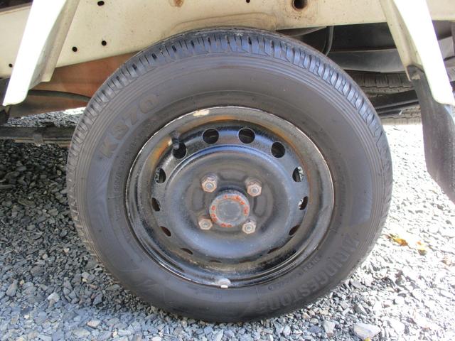 クリッパートラック ＤＸ　エアコン　パワステ　切り替え式４ＷＤ　５ＭＴ　ミニキャブ（24枚目）