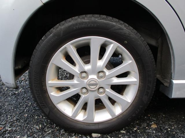 純正１４インチアルミ　タイヤは現状とさせていただきますが別途料金にて交換も可能です。ご相談ください。