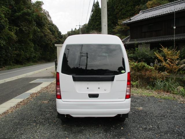 法定点検をおこないます。エンジンオイル、オイルフィルターは新品交換します。