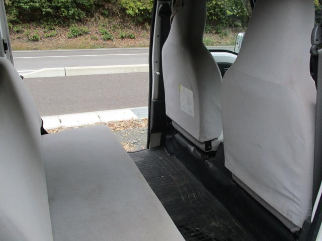 リアシートまわり