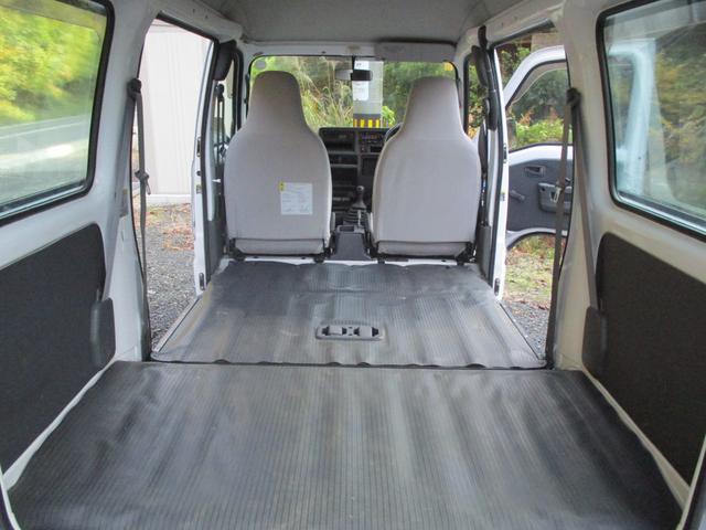 フラットにできます。