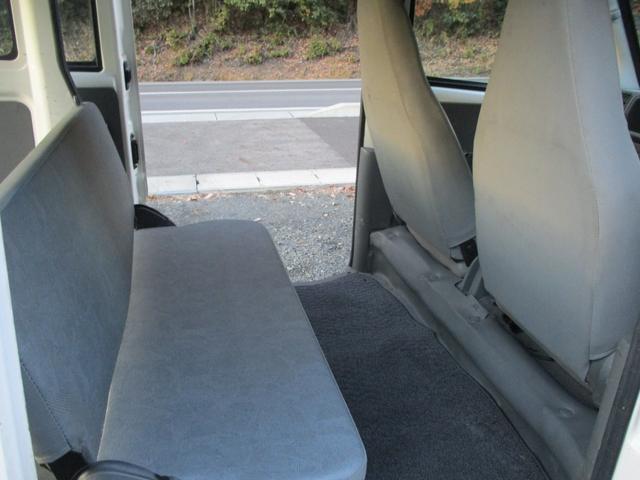 クリッパーバン DX 切り替え式4WD 5MT ワンオーナー ミニキャブ(16枚目)
