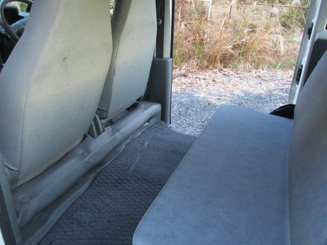 クリッパーバン DX 切り替え式4WD 5MT ワンオーナー ミニキャブ(17枚目)