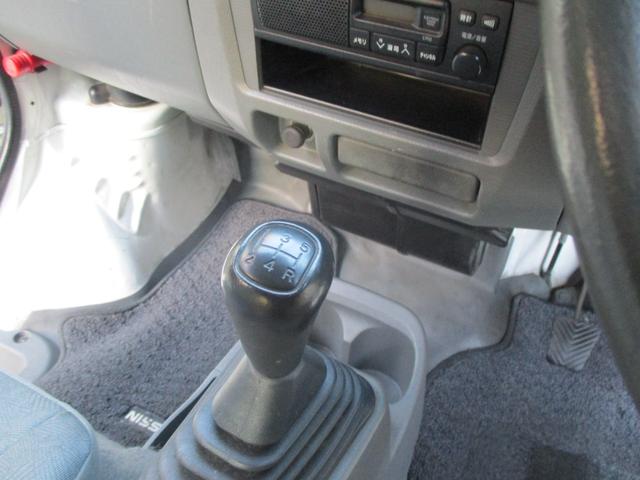 クリッパーバン DX 切り替え式4WD 5MT ワンオーナー ミニキャブ(25枚目)