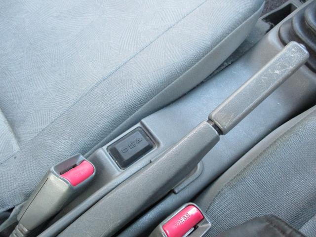 クリッパーバン DX 切り替え式4WD 5MT ワンオーナー ミニキャブ(26枚目)