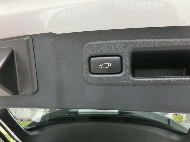 ＮＸ ＮＸ２００ｔ　バージョンＬ　純正ナビ・地デジ・全周囲モニター・ブラックレザーシート・ベンチレーション・パワーバックドア・レーダークルーズ・ステアリングヒーター（13枚目）