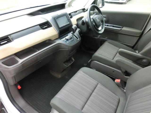 フリード G 純正ナビ・バックカメラ・パワースライドドア・ETC・スマートキー(19枚目)