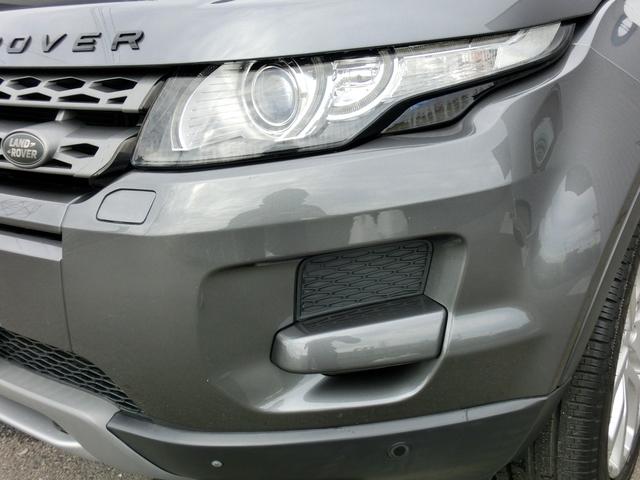 レンジローバーイヴォーク ピュア パノラマルーフ・20インチアルミ・パワーバックドア・プライバシーガラス・スマートキー・ドラレコ・シートヒーター・ナビ・全方位カメラ・HIDヘッドライト・ブラックレザーシート・パワーシート(4枚目)