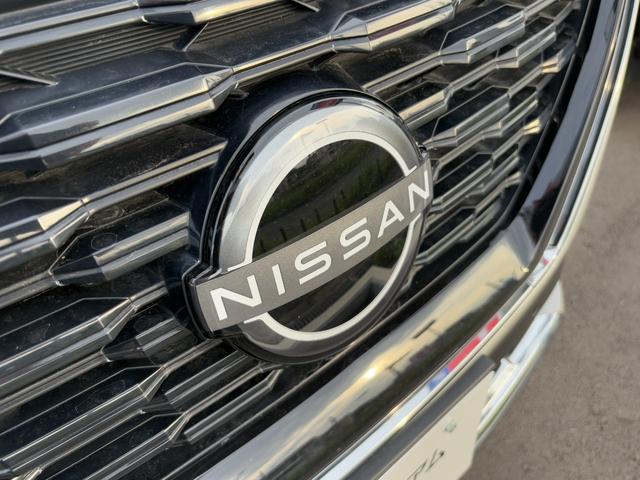 エクストレイル G e-4ORCE ☆元試乗車☆ナビリンク機能付プロパイロット☆12.3インチナビ☆Bluetooth☆アラウンドビューモニター☆自動駐車☆オートブレーキホールド☆電動リヤゲート☆グレー調ナッパレザーシート☆ETC2.0(38枚目)