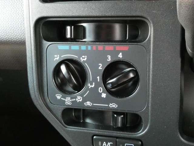 ルーミー X ☆メモリーナビ☆ワンセグTV☆Bluetooth☆バックカメラ☆アイドリングストップ☆ETC☆CD再生☆スマートキー☆プライバシーガラス☆左側電動スライドドア☆(10枚目)