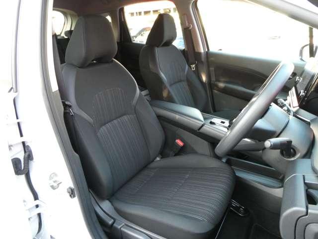 ノート X ☆オートブレーキホールド☆9インチメーカーナビ☆Bluetooth☆アラウンドビューモニター☆フルセグTV☆スマホミラーリング☆衝突被害軽減ブレーキ☆踏み間違い防止アシスト☆後側方車両検知警報☆(13枚目)