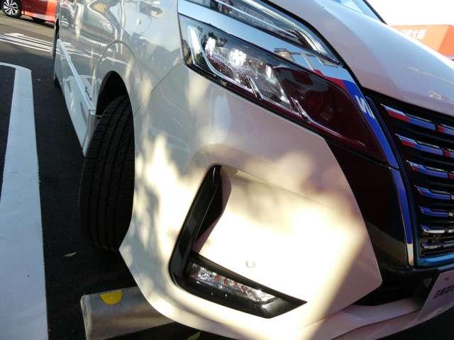 セレナ e-パワー ハイウェイスターV ☆プロパイロット☆オートブレーキホールド☆9インチナビメモリーナビ☆ブルーレイ・DVDビデオ再生☆バックカメラ☆Bluetooth☆両側電動スライドドア☆ステアリング&シートヒーター☆(4枚目)