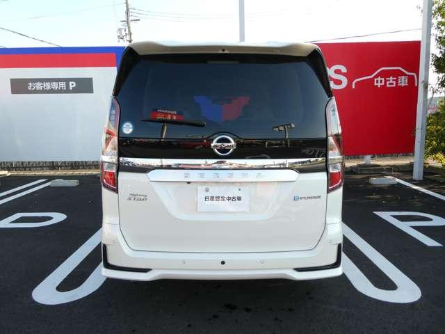 セレナ e-パワー ハイウェイスターV ☆プロパイロット☆オートブレーキホールド☆9インチナビメモリーナビ☆ブルーレイ・DVDビデオ再生☆バックカメラ☆Bluetooth☆両側電動スライドドア☆ステアリング&シートヒーター☆(5枚目)