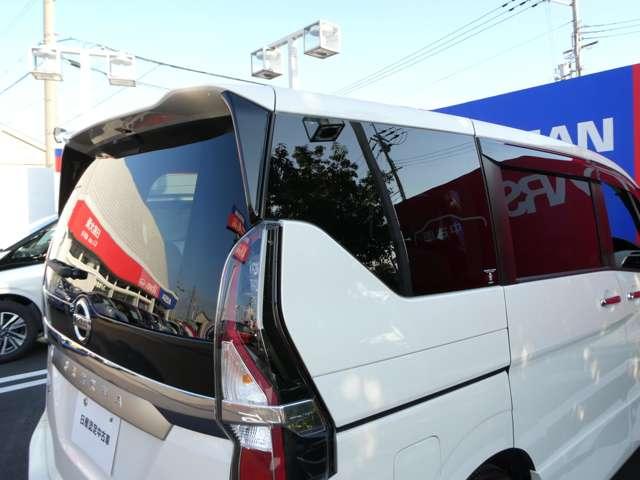 セレナ e-パワー ハイウェイスターV ☆プロパイロット☆オートブレーキホールド☆9インチナビメモリーナビ☆ブルーレイ・DVDビデオ再生☆バックカメラ☆Bluetooth☆両側電動スライドドア☆ステアリング&シートヒーター☆(8枚目)