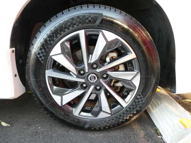 セレナ e-パワー ハイウェイスターV ☆プロパイロット☆オートブレーキホールド☆9インチナビメモリーナビ☆ブルーレイ・DVDビデオ再生☆バックカメラ☆Bluetooth☆両側電動スライドドア☆ステアリング&シートヒーター☆(10枚目)