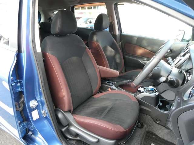 ��-�o�n�v�d�q�̓G���W���𔭓d��p�ɂ��Ă��܂��B�R��Ɉ��e����^����쓮�̈���g�p���Ȃ����A�G���W���̍쓮���Ԃ�Z�k�B�D�ꂽ�R��\�𔭊����܂��B���[�h�E�v���~�A��p�̃V�[�g���ǂ��ł��ˁI