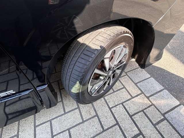 セレナ e-パワー ハイウェイスターV ☆防水シート☆左右ハンズフリーオート☆アラウンドモニター☆10ワイドナビTV☆後席11インチモニタ☆アダプティブLEDヘッドライト☆プロパイロット☆前後踏間違防止☆前後ドラレコ☆オートブレーキホールド(19枚目)