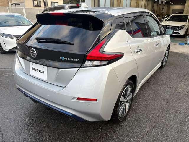 リーフ Ｘ　衝突被害軽減ブレーキ　プロパイロット　レーンキープアシスト　メモリナビ　ＬＥＤヘッド　記録簿　ＥＴＣ　ドラレコ　ナビＴＶ　イモビライザー　Ｗエアバッグ　パワーウィンドウ　オートエアコン　キーフリー（2枚目）